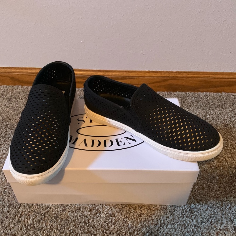Steve Madden sneakers
